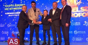 Medya Fm'e En İyi  Türk Halk Müziği Radyo Ödülü