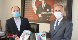 Taşova Belediyesi'nden Tablet Kampanyasına Tam Destek